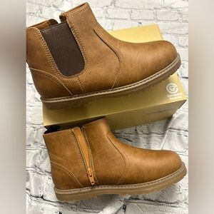 TH Wesley Brown Boots size 5